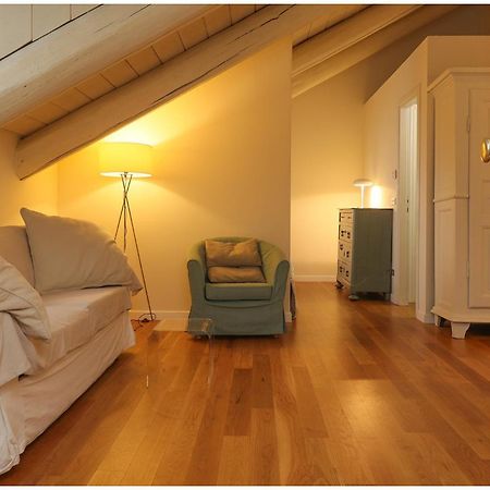 Art Heaven-Suite Graneri In Torino Centro Turim Exterior foto