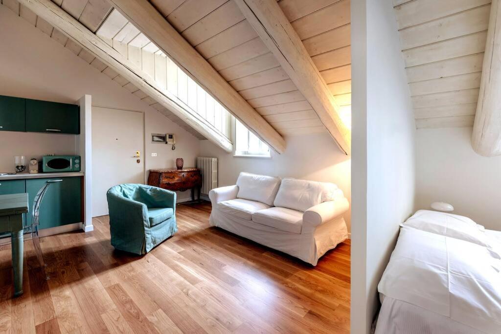 Art Heaven-Suite Graneri In Torino Centro Turim Exterior foto